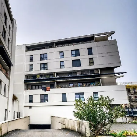 Duplex Confortable Avec Parking Et Balcon