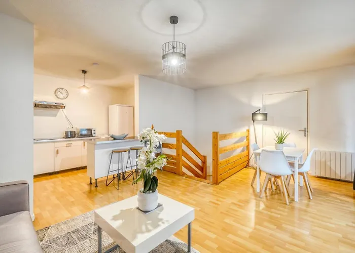 Lägenhet Confortable Avec Parking Et Balcon *