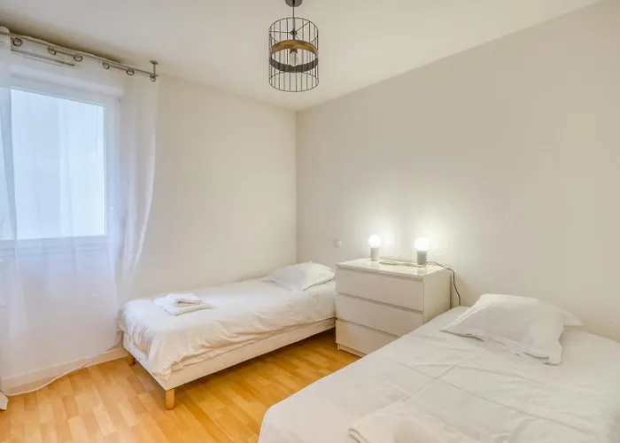 Apartamento Confortable Avec Parking Et Balcon