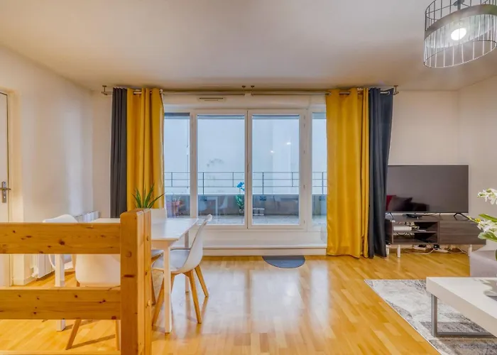 Apartment Duplex Confortable Avec Parking Et Balcon Bordeaux
