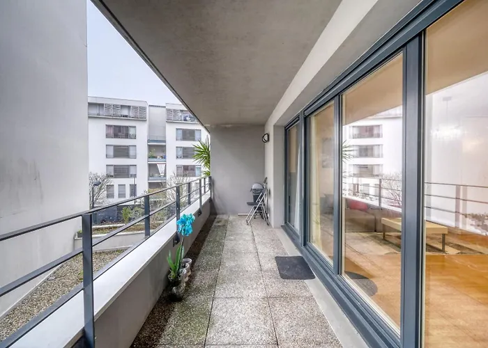 Duplex Confortable Avec Parking Et Balcon * Bordeaux