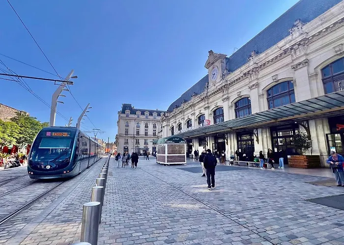 Appartement Confortable Avec Parking Et Balcon